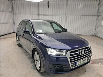 Mobil SUV AUDI