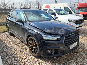 Mobil SUV AUDI