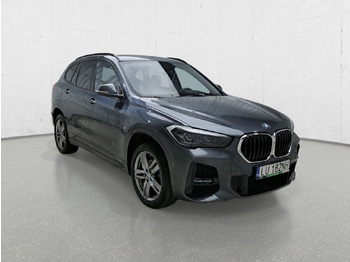 Mobil SUV BMW
