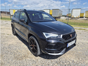 Mobil SUV
