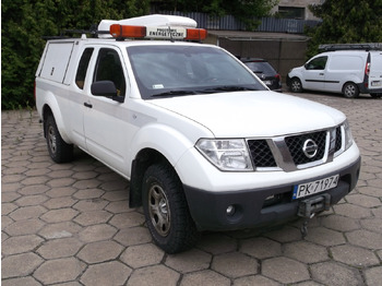 Truk pikap NISSAN Navara
