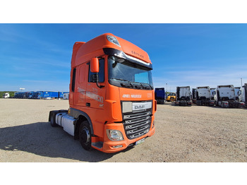 Tractor head DAF XF 460