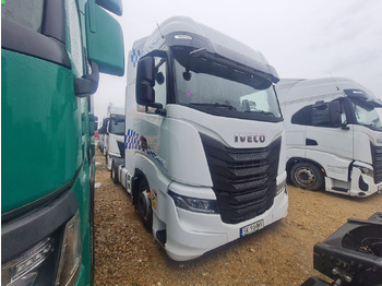 Tractor head IVECO
