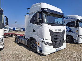 Tractor head IVECO
