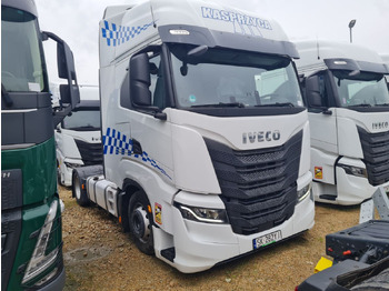 Tractor head IVECO