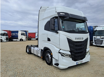 Tractor head IVECO