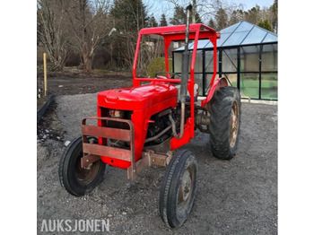 Traktor MASSEY FERGUSON 1000 series
