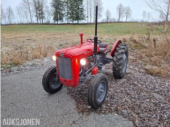 Traktor MASSEY FERGUSON 1000 series