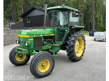 Traktor JOHN DEERE 2040