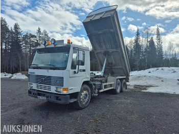 Truk jungkit VOLVO FL12