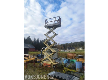 Platform pengangkat JLG