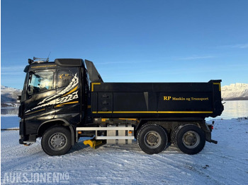 Truk jungkit VOLVO FH16