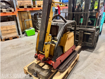 Membangun inventaris DYNAPAC