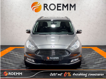 Van penumpang FORD