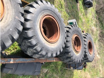 Roda KOMATSU