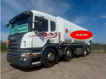 Truk tangki SCANIA P 380