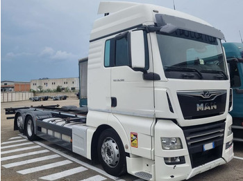 Pengangkut kontainer/ Container truck MAN TGX 26.500