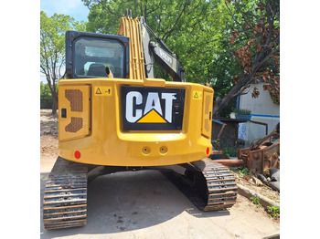 Ekskavator perayap CATERPILLAR