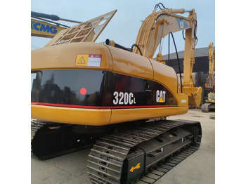Ekskavator perayap CATERPILLAR 320CL
