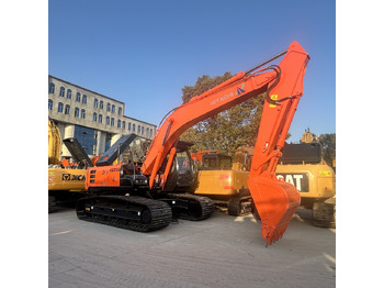 Ekskavator perayap HITACHI ZX200