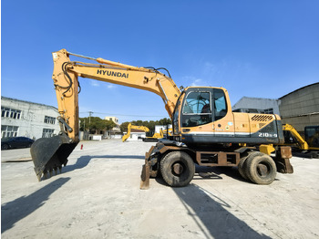 Ekskavator roda HYUNDAI