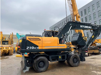 Ekskavator roda HYUNDAI