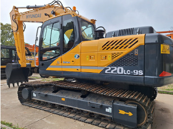 Ekskavator perayap HYUNDAI