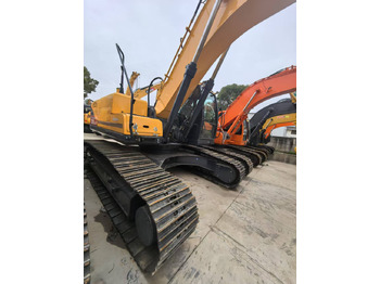 Ekskavator perayap HYUNDAI