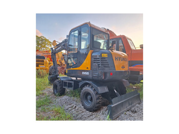 Ekskavator roda HYUNDAI