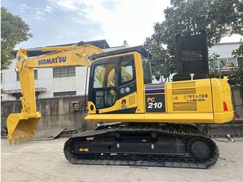 Ekskavator perayap KOMATSU PC210