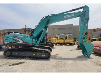 Ekskavator perayap KOBELCO