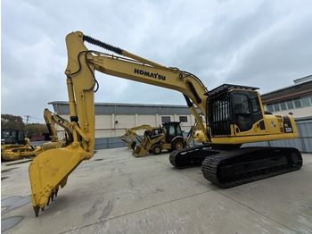 Ekskavator perayap KOMATSU PC220-8