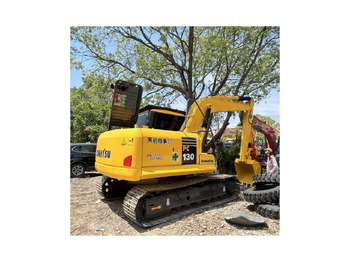 Ekskavator perayap KOMATSU PC130