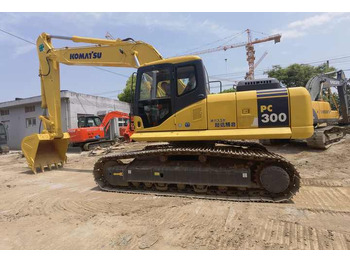 Ekskavator perayap Komatsu PC300-7 excavator: gambar 3