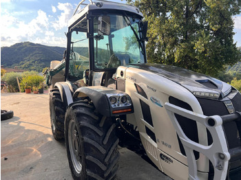 Traktor FERRARI
