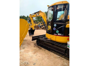 Ekskavator mini CATERPILLAR