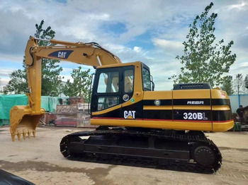 Ekskavator perayap CATERPILLAR 320BL