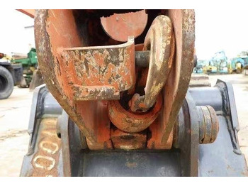 Ekskavator mini Hitachi 30: gambar 5