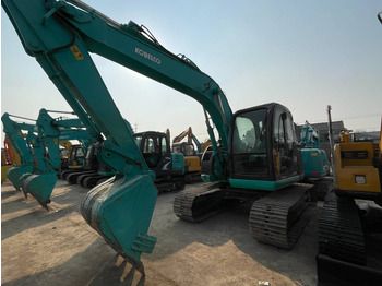 Ekskavator perayap KOBELCO