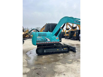 Ekskavator perayap Kobelco SK 75: gambar 4