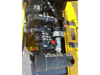 Ekskavator perayap Komatsu PC 300: gambar 4 Ekskavator perayap Komatsu PC 300: gambar 4