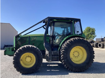 Traktor John Deere 6215R AUTOPOWR: gambar 2