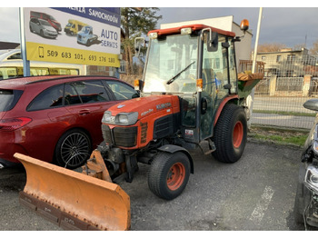Traktor kota KUBOTA