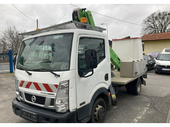 Platform udara yang dipasang di truk NISSAN
