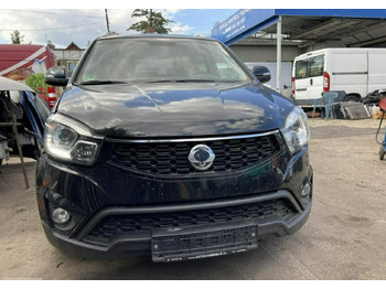 Mobil SUV