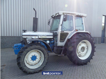 Traktor FORD
