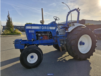 Traktor FORD