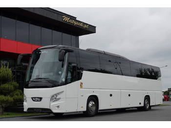 Bus pariwisata BOVA
