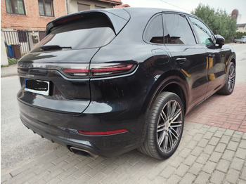 Mobil PORSCHE