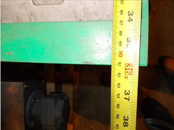 Konveyor NNP Stainless 90 degree slat band conveyor: gambar 4 Konveyor NNP Stainless 90 degree slat band conveyor: gambar 4